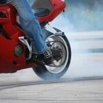 1301095_motorcycle_stunter_tyre_burnout_-sxchu-thumb-225x150-425741 1301095_motorcycle_stunter_tyre_burnout_-sxchu-thumb-225x150-425741