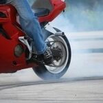 1301095_motorcycle_stunter_tyre_burnout_-sxchu-thumb-225x150-425741